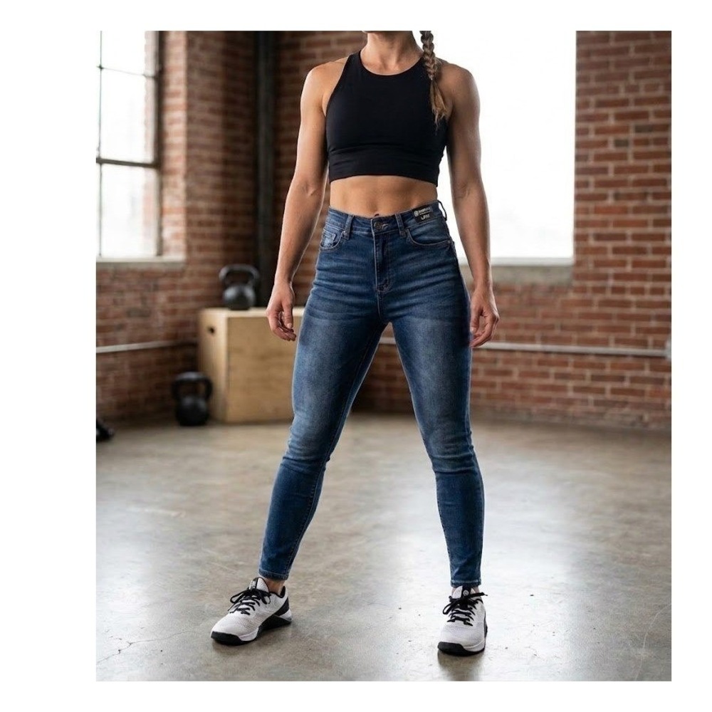Born Primitive Womens Large Dark Wash FLEX Stretchy Mid-Rise Skinny Jean NWT
